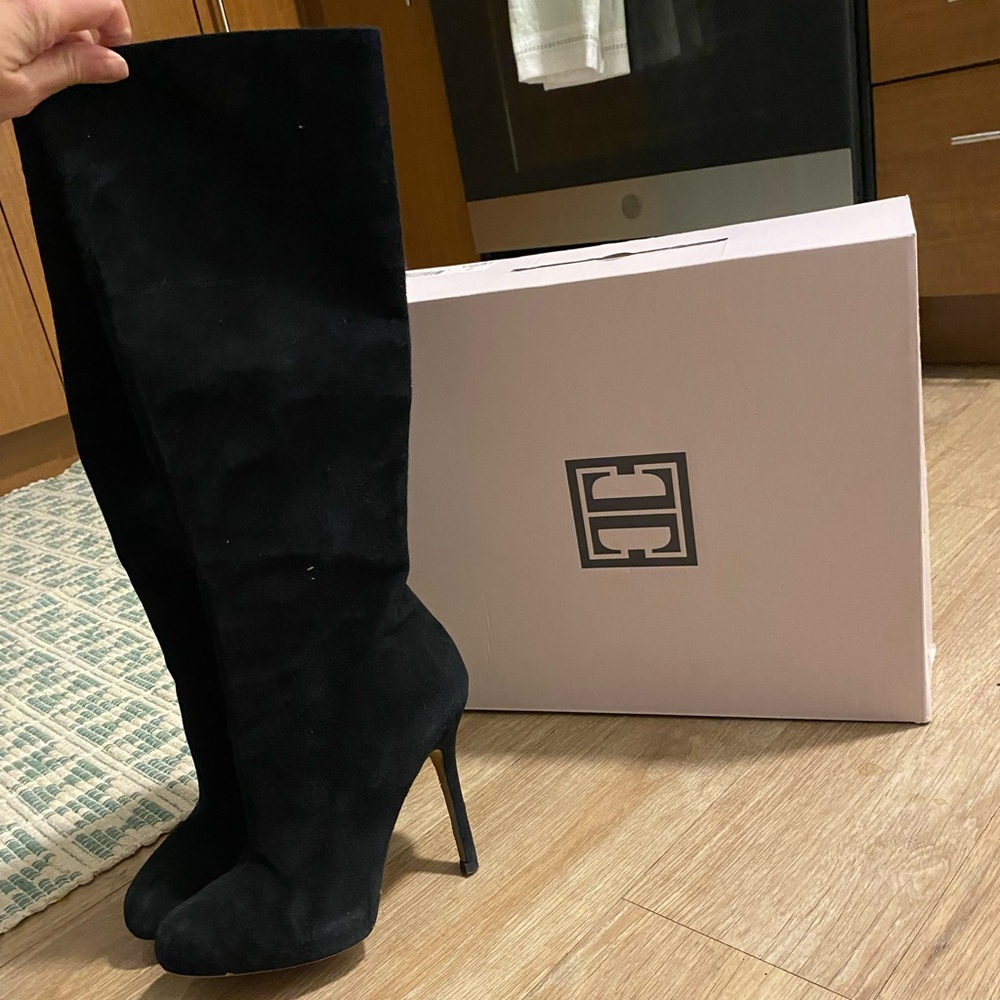 Ivanka Trump Suede boots size 7